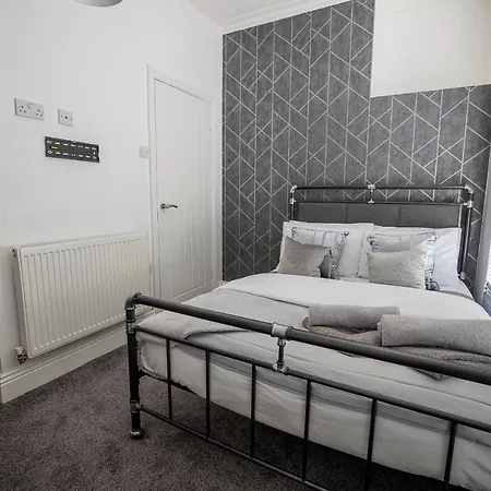 Abingdon House 4 Bedrooms Workstays Uk Ferienhaus
