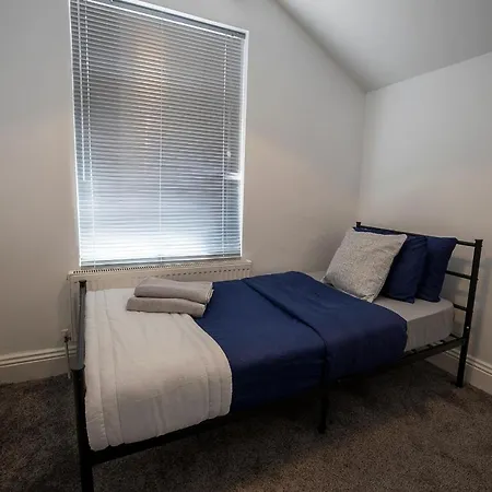 Ferienhaus Abingdon House 4 Bedrooms Workstays Uk
