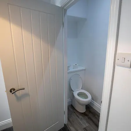 Abingdon House 4 Bedrooms Workstays Uk * Middlesbrough