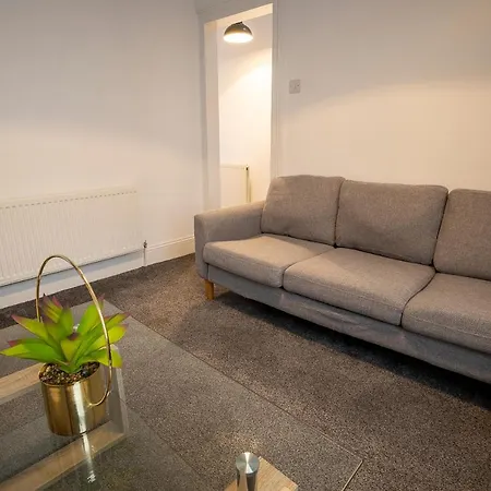 Abingdon House 4 Bedrooms Workstays Uk Ferienhaus